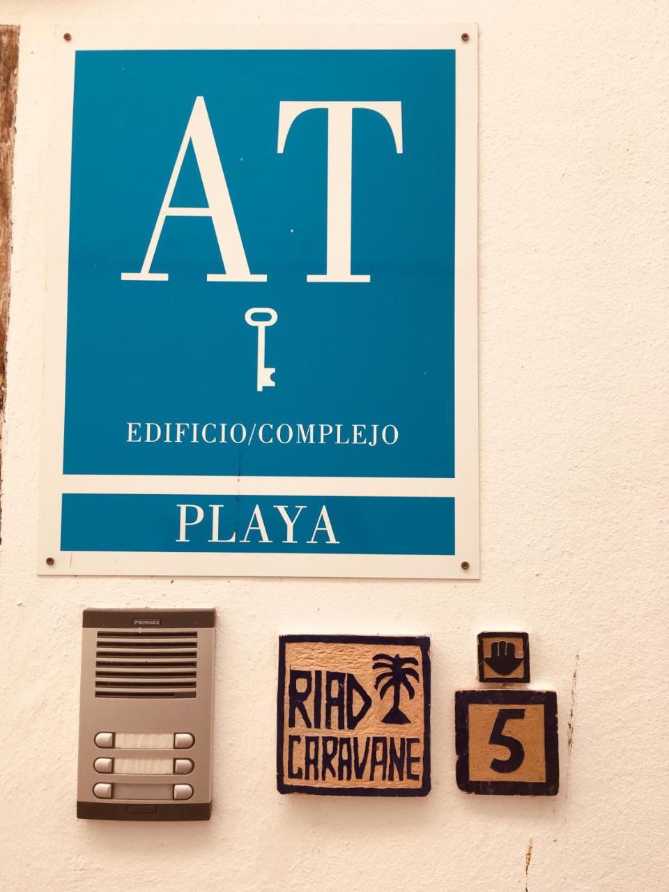 Apartamentos Caravane 타리파 외부 사진